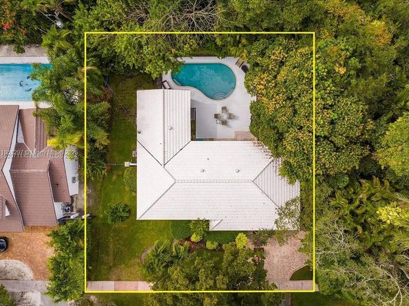 7300 Mindello St, Coral Gables FL 33143