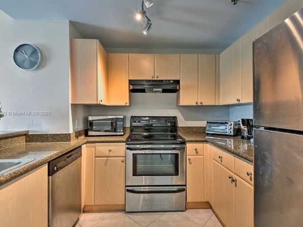 2280 SW 32nd Ave 509, Miami FL 33145