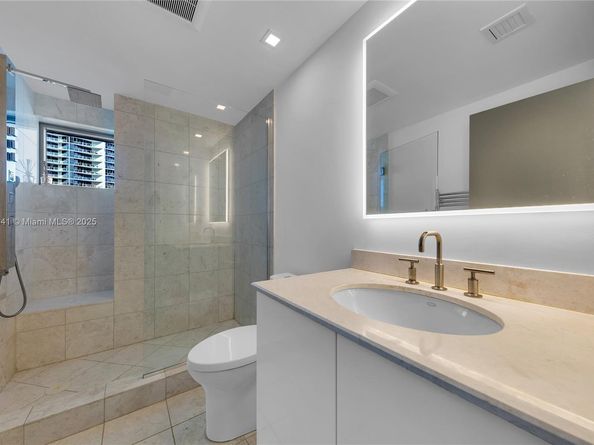 3535 S Ocean Dr 1602, Hollywood FL 33019