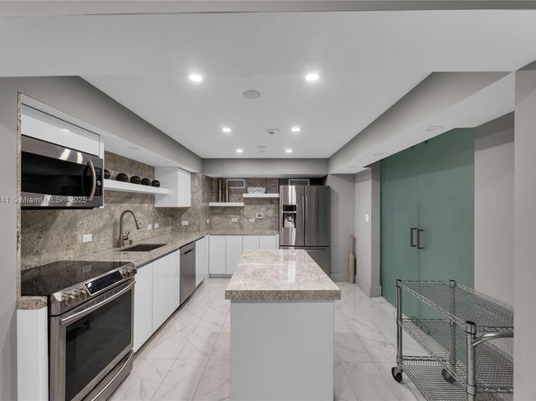 3535 S Ocean Dr 1602, Hollywood FL 33019