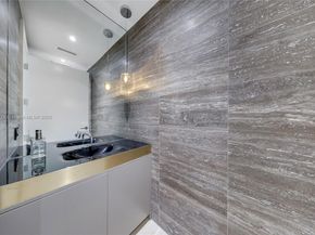 300 Collins Ave 3D, Miami Beach FL 33139