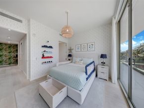 300 Collins Ave 3D, Miami Beach FL 33139