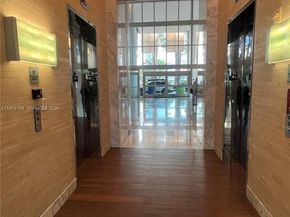 185 SW 7th St 2202, Miami FL 33130