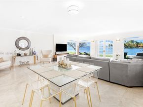 7500 W Treasure Dr, North Bay Village FL 33141