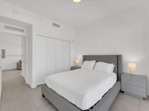 239 SW 9th St 1603, Miami FL 33130