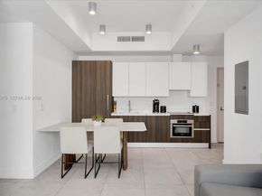 239 SW 9th St 1603, Miami FL 33130