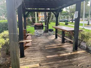 8701 Wiles Rd 103, Coral Springs FL 33067