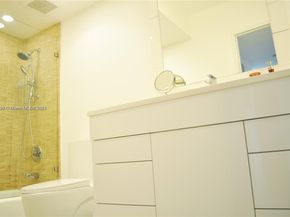 100 Lincoln Rd 435, Miami Beach FL 33139
