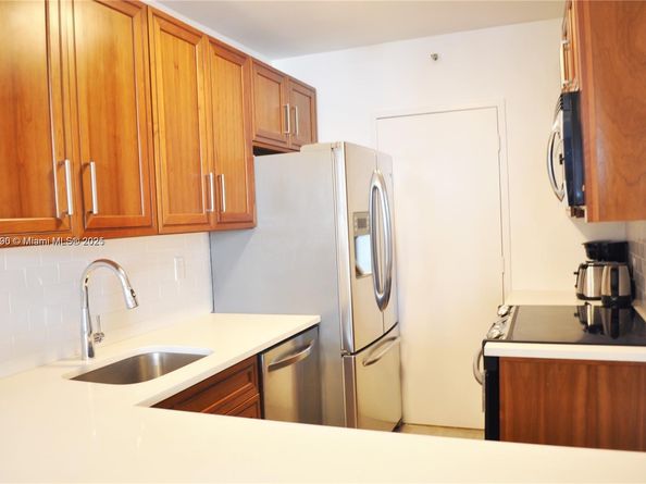 100 Lincoln Rd 435, Miami Beach FL 33139