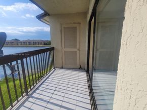 415 NW 210th St 206, Miami Gardens FL 33169