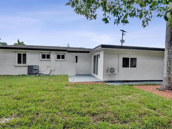 1143 NW 18th St, Fort Lauderdale FL 33311