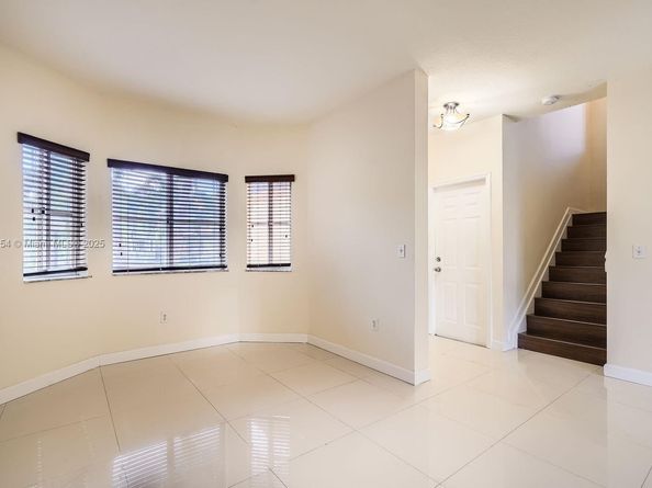 949 NE 41st Ave, Homestead FL 33033