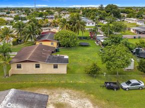 748 NW 2nd St, Florida City FL 33034