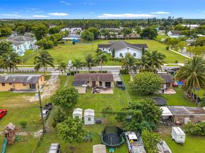 748 NW 2nd St, Florida City FL 33034