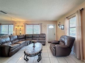 748 NW 2nd St, Florida City FL 33034