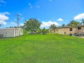 748 NW 2nd St, Florida City FL 33034