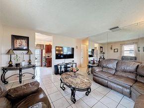 748 NW 2nd St, Florida City FL 33034