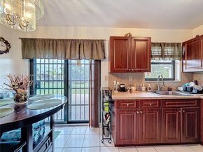 748 NW 2nd St, Florida City FL 33034