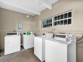 12890 NE 8th Ave 203, North Miami FL 33161