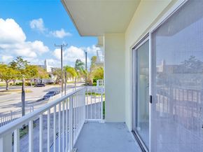 12890 NE 8th Ave 203, North Miami FL 33161