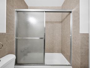 12890 NE 8th Ave 203, North Miami FL 33161