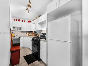 12890 NE 8th Ave 203, North Miami FL 33161