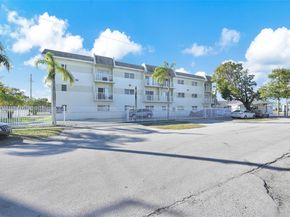 12890 NE 8th Ave 203, North Miami FL 33161