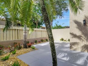 205 Dunwoody Ln 1785, Hollywood FL 33021