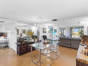 16251 Golf Club Rd 311, Weston FL 33326