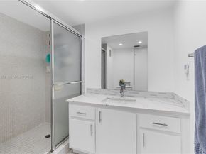 16251 Golf Club Rd 311, Weston FL 33326