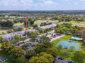 16251 Golf Club Rd 311, Weston FL 33326