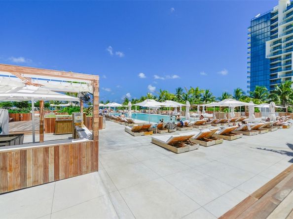 2301 Collins Ave 1025, Miami Beach FL 33139