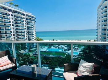 2301 Collins Ave
