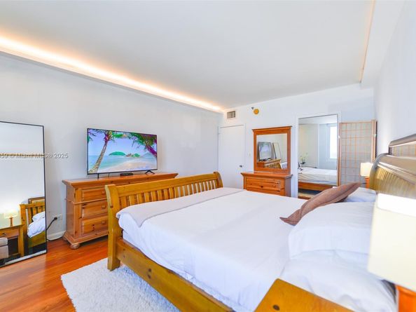 2301 Collins Ave 1025, Miami Beach FL 33139