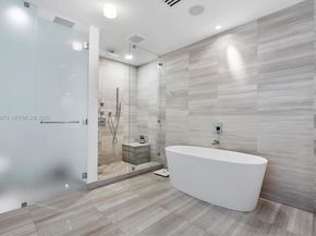 3250 NE 188th St 608, Aventura FL 33180