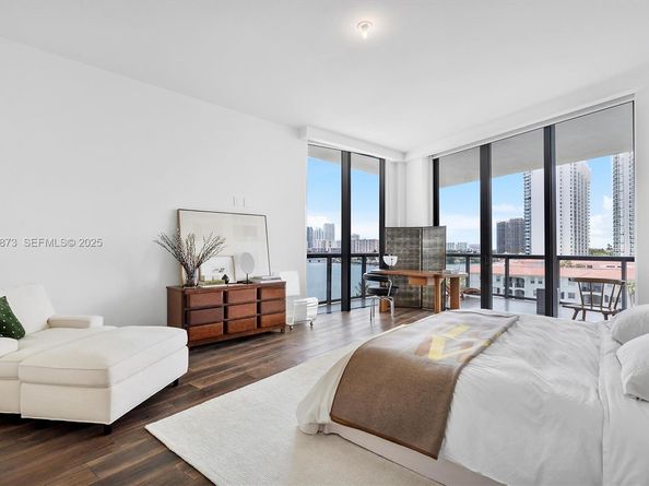 3250 NE 188th St 608, Aventura FL 33180