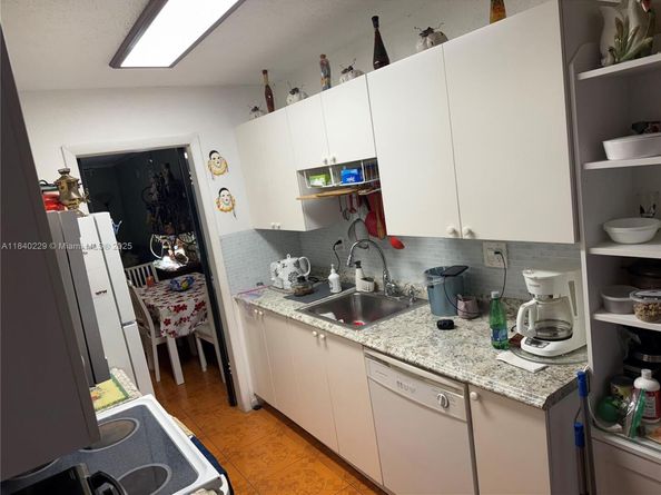 3001 NW 48th Ave 444, Lauderdale Lakes FL 33313