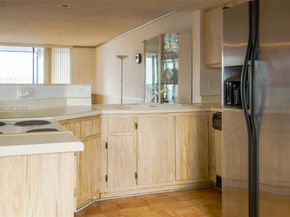 116 Lake Emerald Dr 408, Oakland Park FL 33309