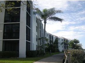 116 Lake Emerald Dr 408, Oakland Park FL 33309