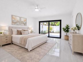 8961 SW 6th St, Miami FL 33174