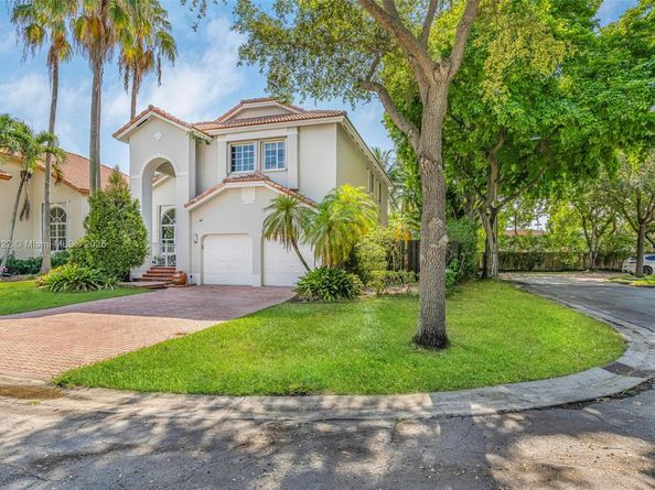 5805 NW 108th Pl, Doral FL 33178