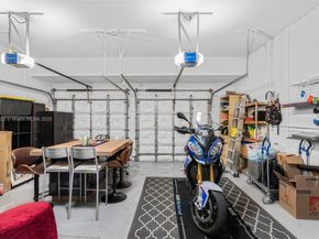 5805 NW 108th Pl, Doral FL 33178