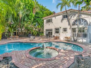 5805 NW 108th Pl, Doral FL 33178