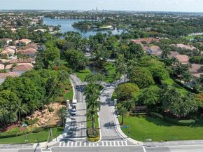 5805 NW 108th Pl, Doral FL 33178