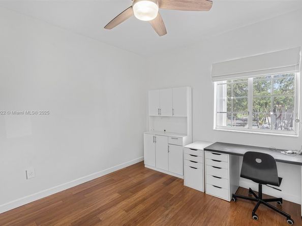 5805 NW 108th Pl, Doral FL 33178