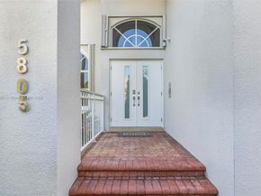 5805 NW 108th Pl, Doral FL 33178