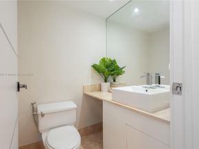 701 Brickell Key Blvd 1912, Miami FL 33131