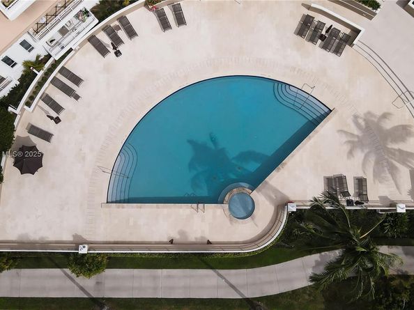 701 Brickell Key Blvd 1912, Miami FL 33131