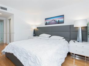 701 Brickell Key Blvd 1912, Miami FL 33131