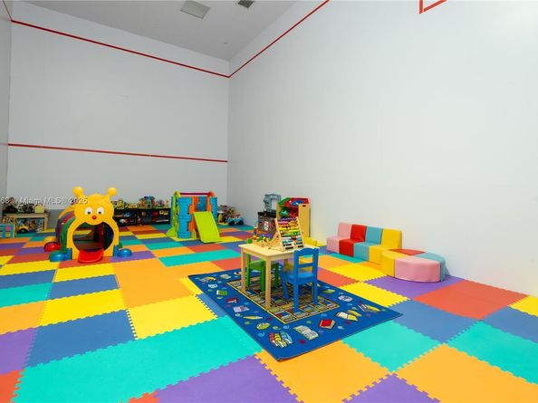 701 Brickell Key Blvd 1912, Miami FL 33131